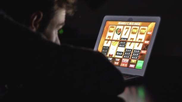 Live Roulette table with multiple camera angles on ambon4d mobile app
